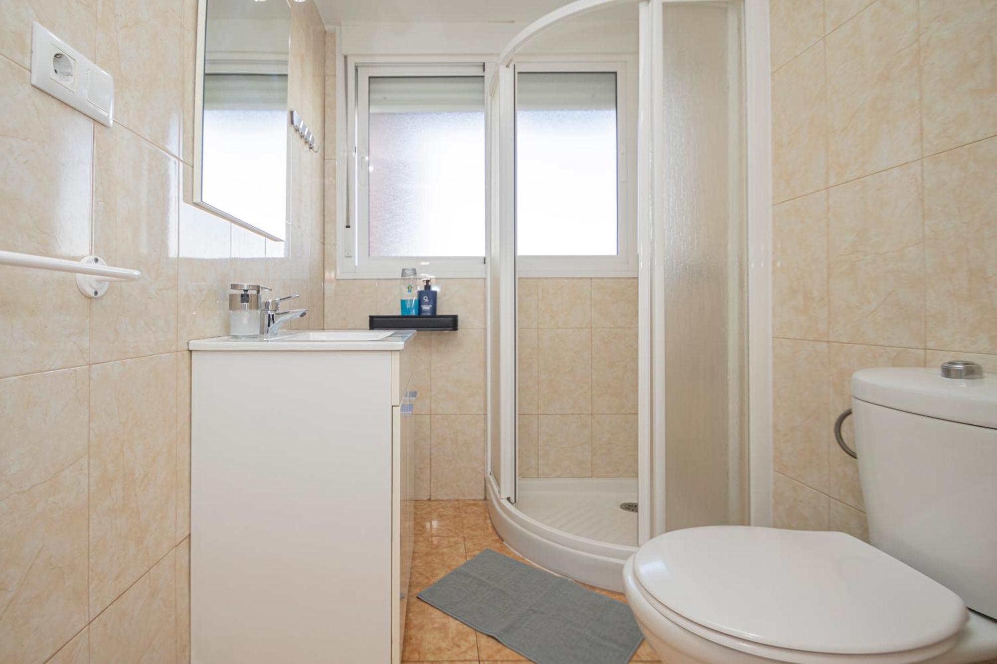 Apartamento Perfect Getaway In Triana - 15M Walk Giralda Sevilla Exterior foto