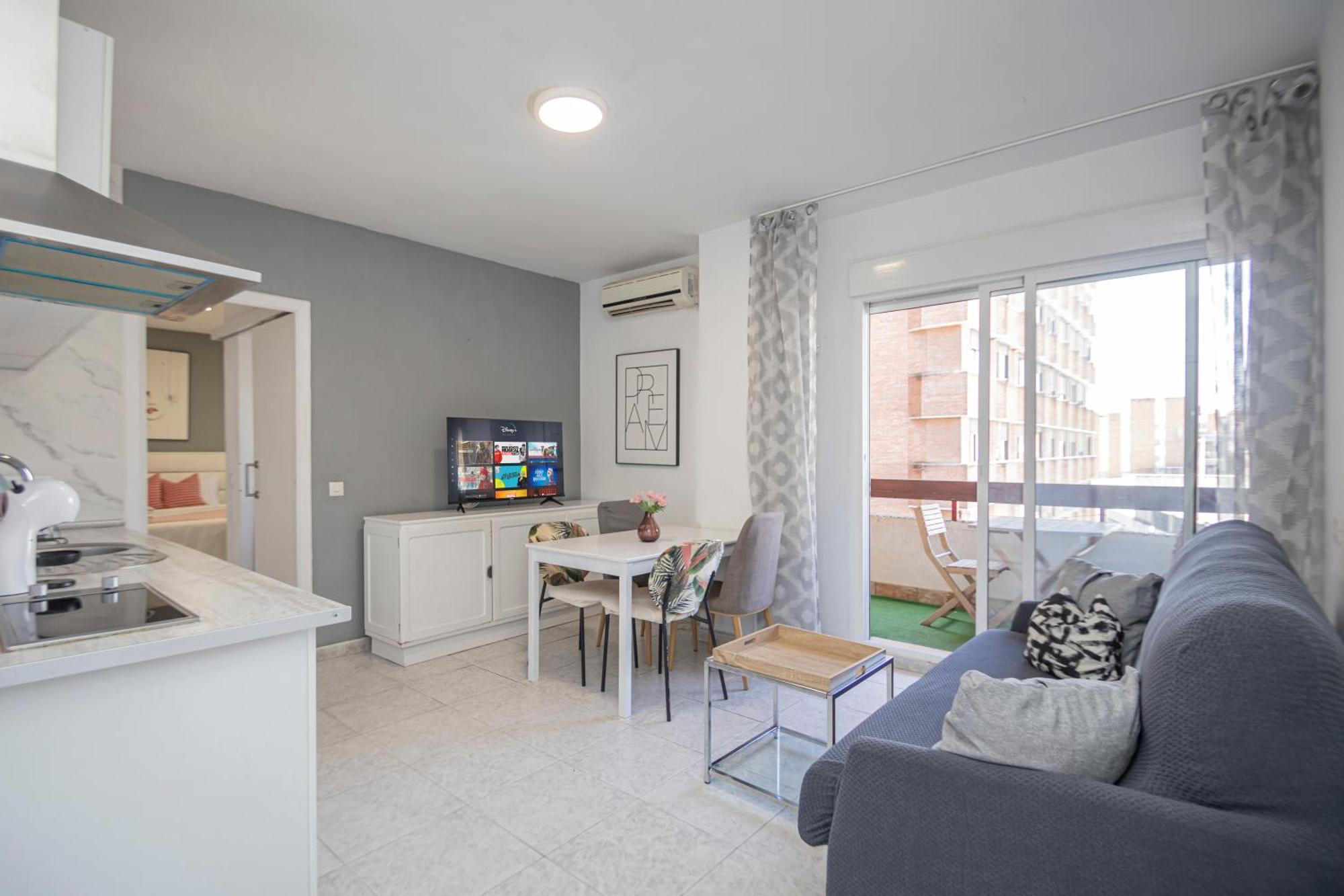 Apartamento Perfect Getaway In Triana - 15M Walk Giralda Sevilla Exterior foto
